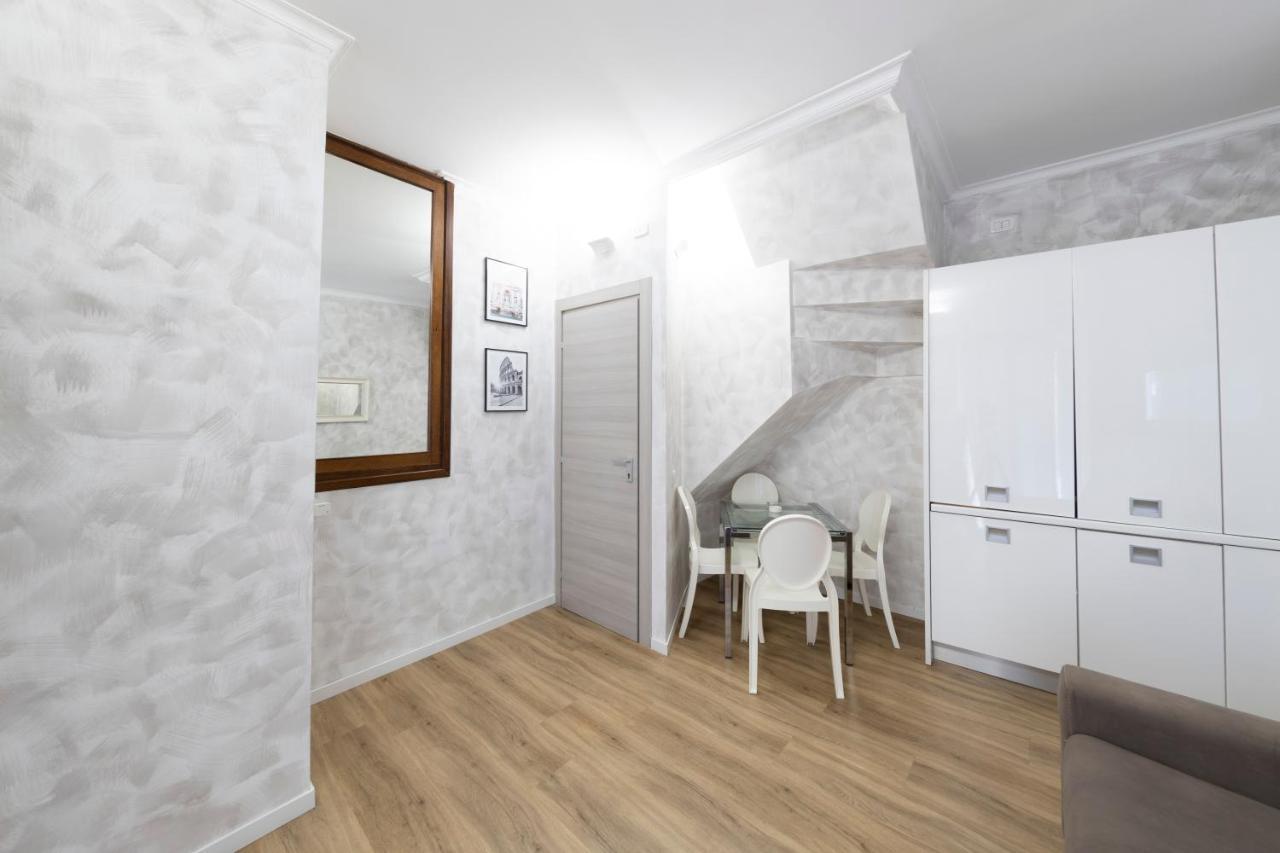 Home Holiday Rome - 2° Floor エクステリア 写真